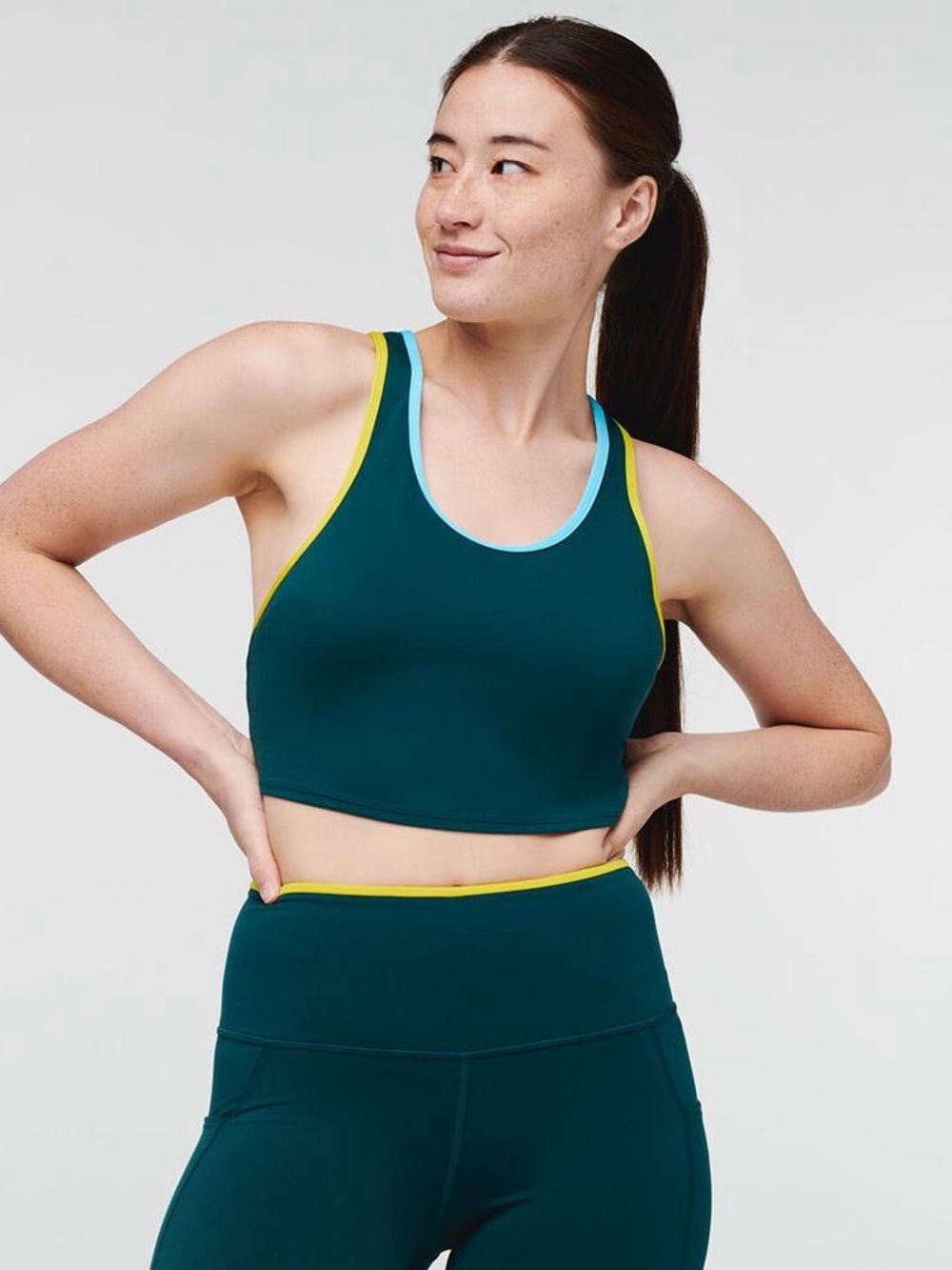 Cotopaxi Women’s Mari Crop Top Teal Sports Bra with Contrast Trim size small